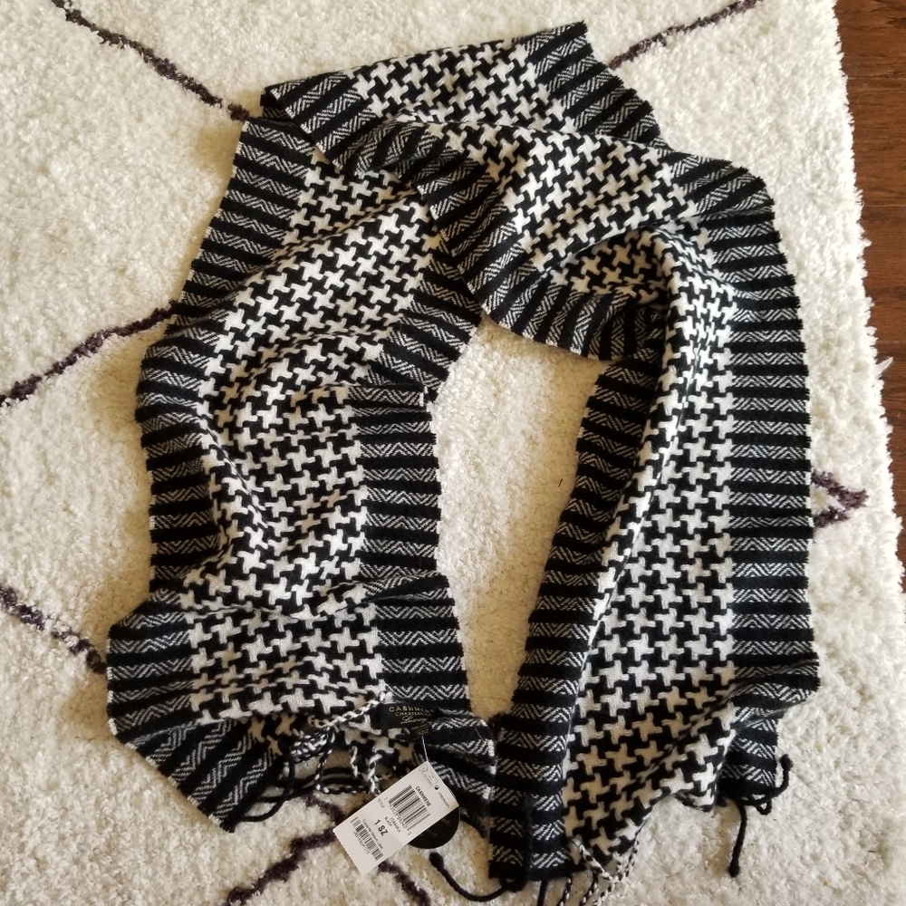 New Charter Club Black White Cashmere Scarf - Picture 1 of 4
